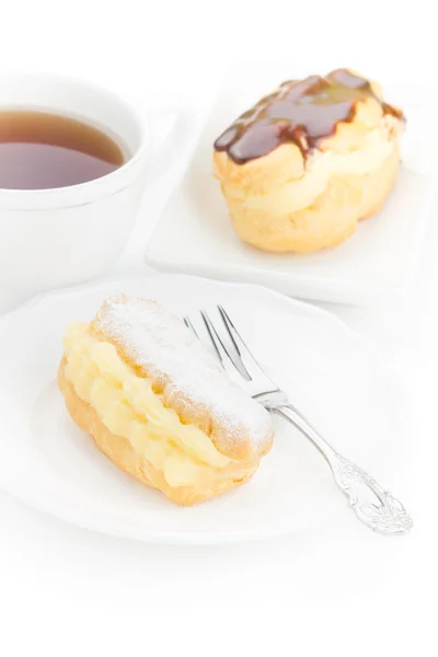 Sobremesa de chocolate eclair açúcar em pó — Fotografia de Stock