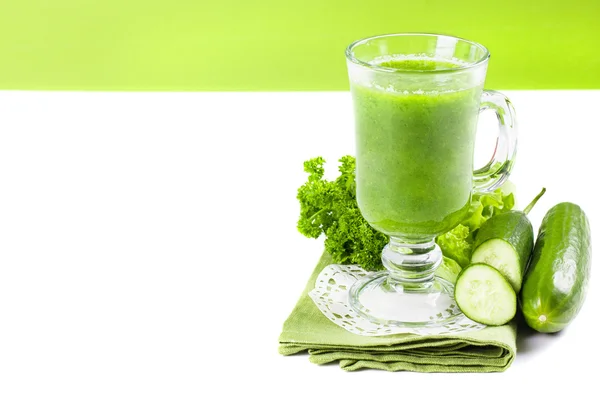 Batido de suco verde saudável — Fotografia de Stock