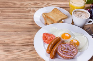 Tam İngiliz kahvaltısı