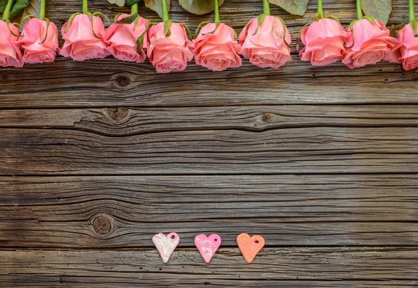 Valentinky srdce a růže — Stock fotografie