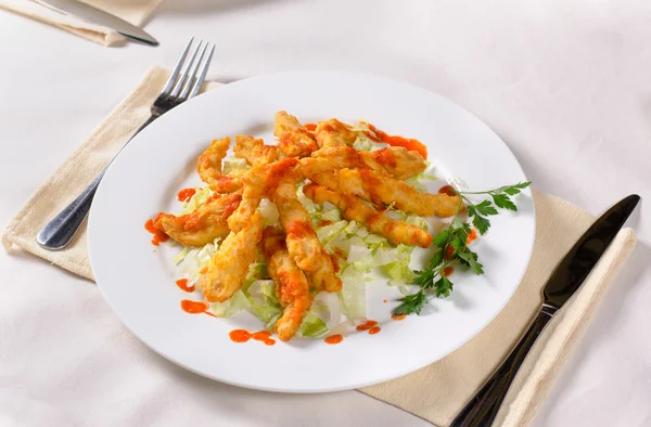 Appetizing Main Course on Table Utensils on Side — Stock Photo, Image