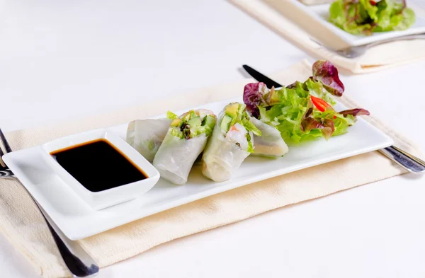 Gourmet Fresh Spring Rolls with Soy Sauce — Stock Photo, Image