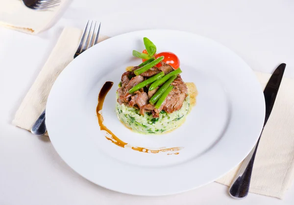 Tasty Beef Meat and Beans on Risotto Dish — Stock Photo, Image