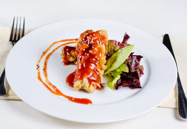 Lezzetli soslu kızarmış tavuk tarifi — Stok fotoğraf