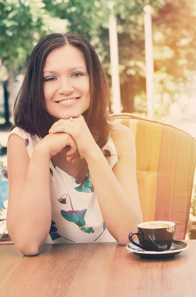 kadın zevk odasının gülümseyen