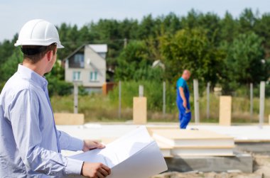 Mimar ya da çekme planları kontrol