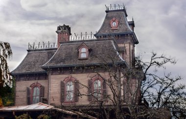 Discoveryland cazibe Paris