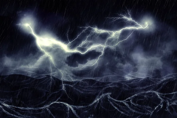 Onweer in de zee — Stockfoto