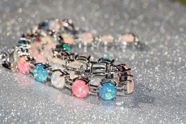 Kleurrijke Opal armband — Stockfoto