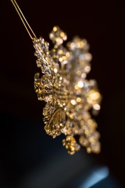 Sarı Plastik kar tanesi