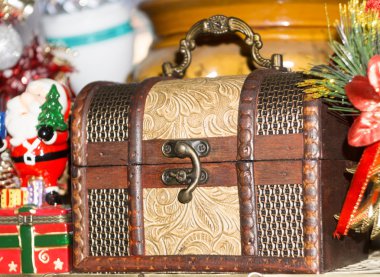 Renkli Noel süsleri