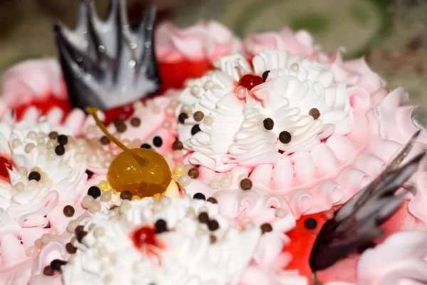 Pembe ve beyaz pasta — Stok fotoğraf