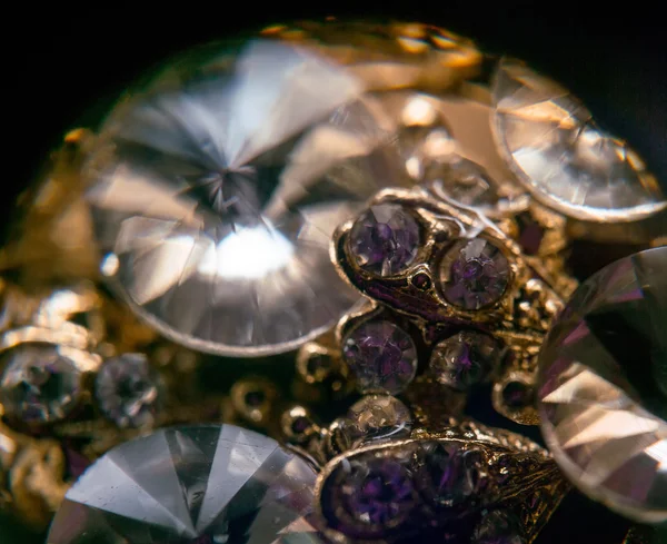 Diamantes e ouro supermacro — Fotografia de Stock