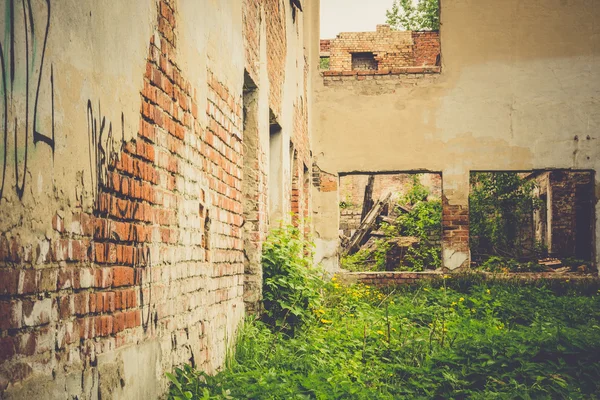 Casa abandonada Retro —  Fotos de Stock