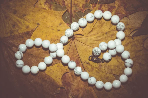 White Turquoise Beads Retro — Stock Photo, Image