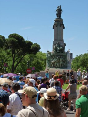 Madrid, İspanya; 19 Haziran 2011. 15-M Hareketi liderliğindeki 19-J protestoları sırasında Madrid 'de büyük bir gösteri. Fotoğraf 19 Haziran 2011 'de Madrid, İspanya' da çekildi.