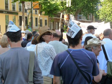 Madrid, İspanya; 19 Haziran 2011. 15-M Hareketi liderliğindeki 19-J protestoları sırasında Madrid 'de büyük bir gösteri. Fotoğraf 19 Haziran 2011 'de Madrid, İspanya' da çekildi.