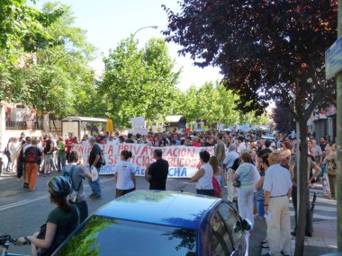 Madrid, İspanya; 19 Haziran 2011. 15-M Hareketi liderliğindeki 19-J protestoları sırasında Madrid 'de büyük bir gösteri. Fotoğraf 19 Haziran 2011 'de Madrid, İspanya' da çekildi.