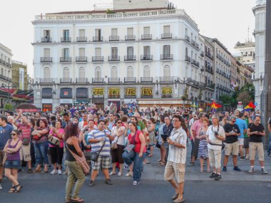 Madrid, İspanya; 11 Temmuz 2012. Madrid 'de grevde olan Asturyalı madenciler büyük bir destek gösterisiyle karşılanıyor. 15-M hareketi. Fotoğraf 11 Temmuz 2012 'de Madrid, İspanya' da çekildi