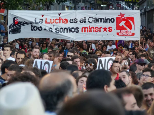 Madrid Spain 2012 마드리드에서는 대대적 시위와 아마추어 광부들 파업중이다 2012 — 스톡 사진