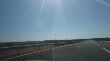 İspanya 'da düşük trafik yollarında arabayla seyahat etmek