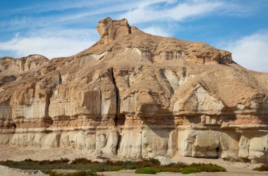 Doğu Suudi Arabistan 'daki El Karah Dağı turistik merkezi.