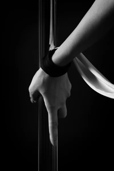 Grip of a pole dancer — Stock Photo, Image