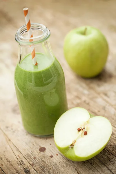 Green smoothie — Stock Photo, Image