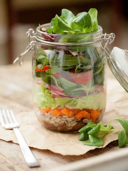 Lunch "to go" in glass jar — Stock Photo, Image