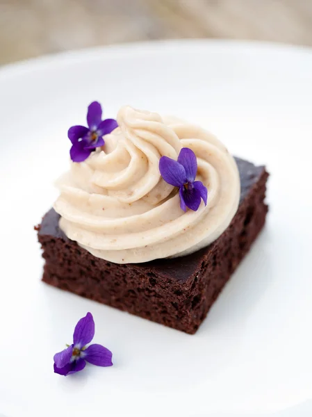 Brownie al cacao con gelato alla banana — Foto Stock