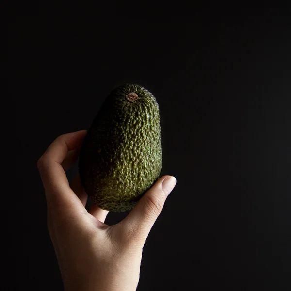 Kleine avocado — Stockfoto