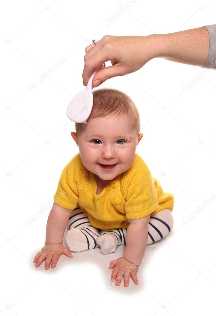 Mum combing baby girls hair Stock Photo by ©chrisbrignell 113674246 Mum combing baby girls hair Stock Photo by ©chrisbrignell 113674246