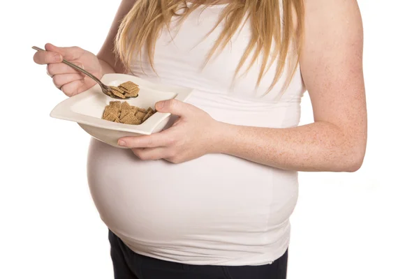Mulheres grávidas comendo cereais ricos em fibras — Fotografia de Stock