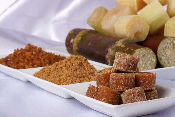 Различные виды сахара и сахарного тростника
