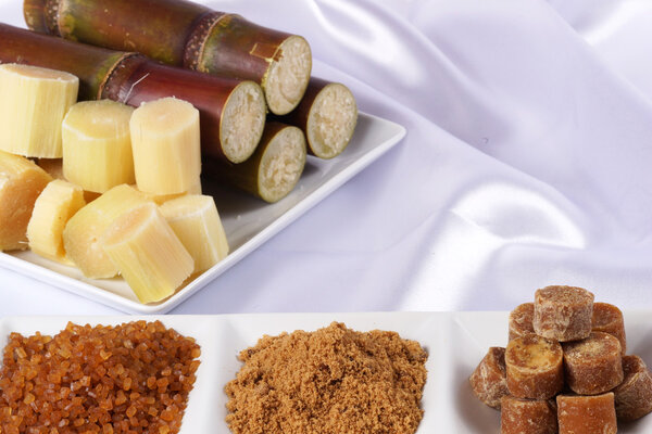 Различные виды сахара и сахарного тростника
