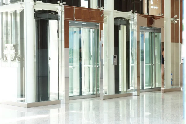 Transparent elevator — Stock Photo, Image