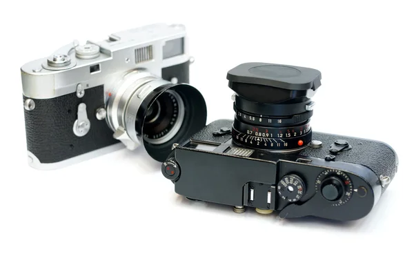 Beyaz arkaplanda klasik kamera — Stok fotoğraf