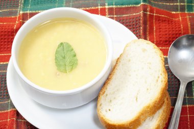 kase çorba ve ekmek