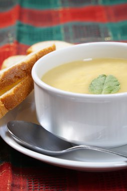 kase çorba ve ekmek