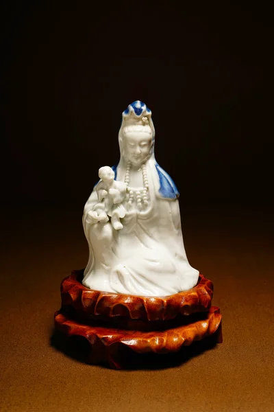 Древняя Цюань Инь - буддийская богиня милосердия — стоковое фото