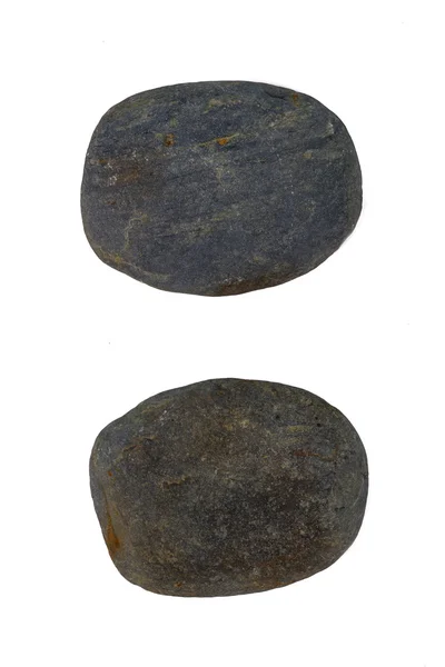 गोल पत्थर एक सफेद पृष्ठभूमि पर अलग है — स्टॉक फ़ोटो, इमेज