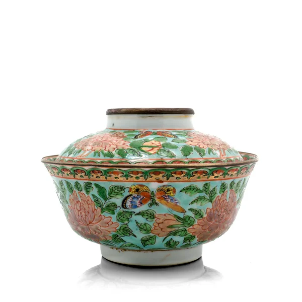 Antique chinês cerâmica tigela isolar — Fotografia de Stock