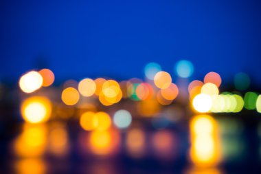 Gece lambası görünümünü bulanıklık suda ışık yansıması ile