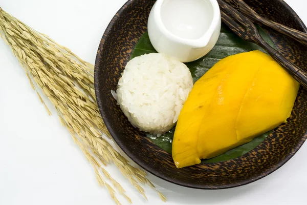 Yapışkan pirinç ile mango Tay tatlı — Stok fotoğraf