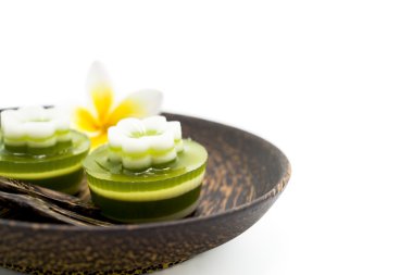 Tay tatlı, pandan jöle hizmet palm ahşap tabak