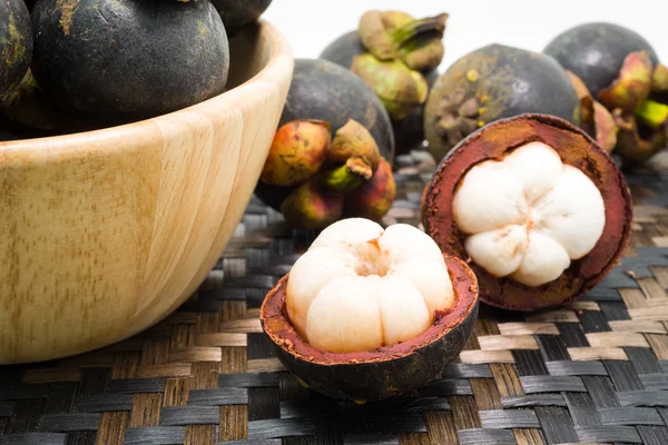 Verse mangosteen, tropisch fruit — Stockfoto