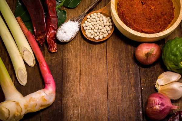 Ingredient of Thai Red curry paste — Stock Photo, Image