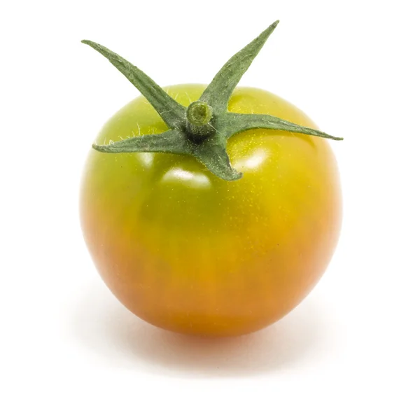 Beyaz arka planda izole edilmiş taze domates — Stok fotoğraf