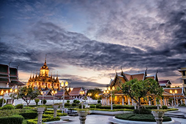 Loha Prasat Metal Palace en Wat ratchanadda —  Fotos de Stock