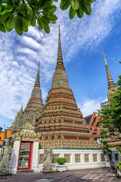 Wat pho είναι ο όμορφος ναός στην Μπανγκόκ, Ταϊλάνδη. — Φωτογραφία Αρχείου